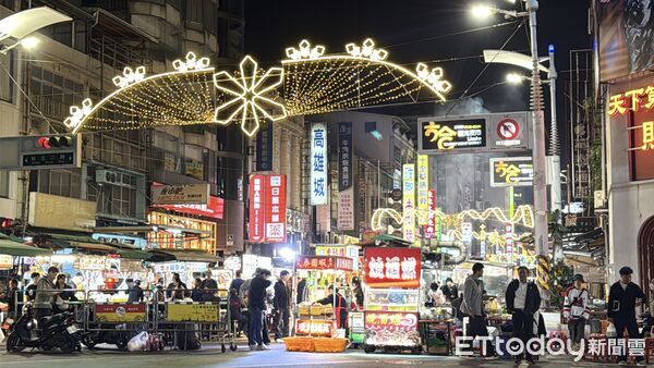 ▲▼ 六合夜市 。(圖/記者張雅雲攝)