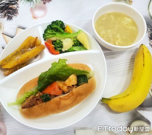 ▲台南市各校午餐團隊發揮巧思,設計多樣化素食料理,讓學生不吃肉也能營養均衡。(記者林東良翻攝,下同)