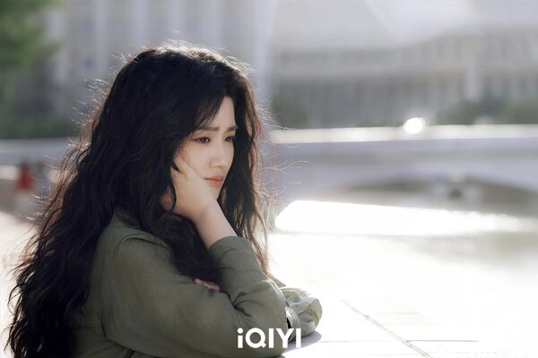 ▲《軋戲》由陳星旭、盧昱曉主演。(圖/iQIYI提供)