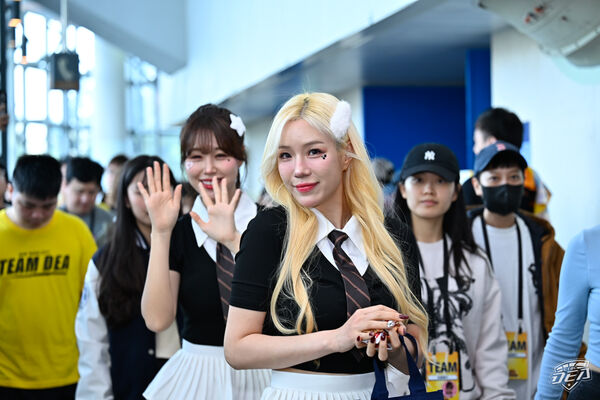 ▲特攻Passion Sisters韓籍女神李丹妃,今日首度來到主場進行開球與應援。(圖/特攻提供)