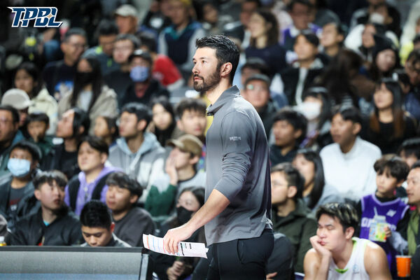 ▲攻城獅高國豪、夢想家簡浩。(圖/TPBL職籃提供)