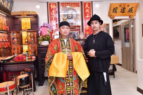 ▲電影《農曆三月二十三》 Darren 演活接地氣神仙。(圖/北投映像電影)