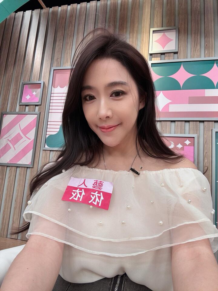 ▲▼依依。(圖/翻攝自YouTube/雙胞胎依依佩佩的依依)