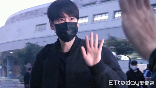 ▲▼SJ清晨離台。(圖/記者吳睿慈攝)