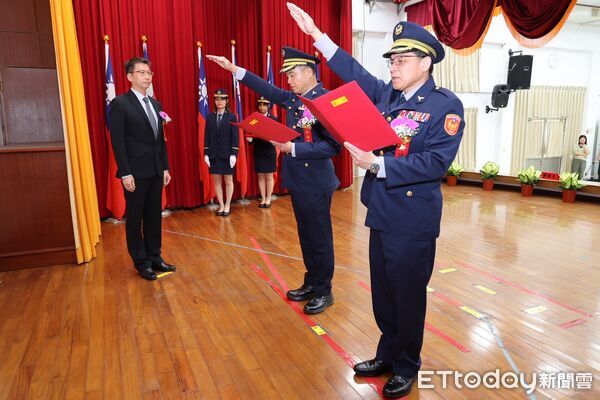 ▲屏東警分局長陳勇誌(左) 、潮州分局長黃世德。(圖/記者陳崑福翻攝)