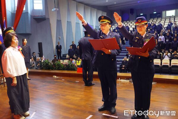 ▲▼ 嘉義市政府警察局卸、新任分局長聯合交接典禮 黃敏惠市長期勉新任分局長全力以赴 打造有溫度的戰鬥團隊 。(圖/嘉義市政府提供)