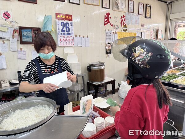 ▲花蓮縣政府寒假續辦幸福午餐劵,近4千名弱勢學生受惠。(圖/花蓮縣政府提供,下同)