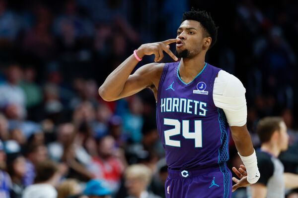 ▲黃蜂庫尼普爾(Kon Knueppel)、米勒(Brandon Miller)。(圖/達志影像/美聯社)