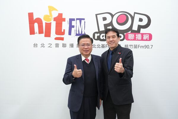 ▲許舒博接受黃暐瀚專訪。(圖/嗆新聞提供)