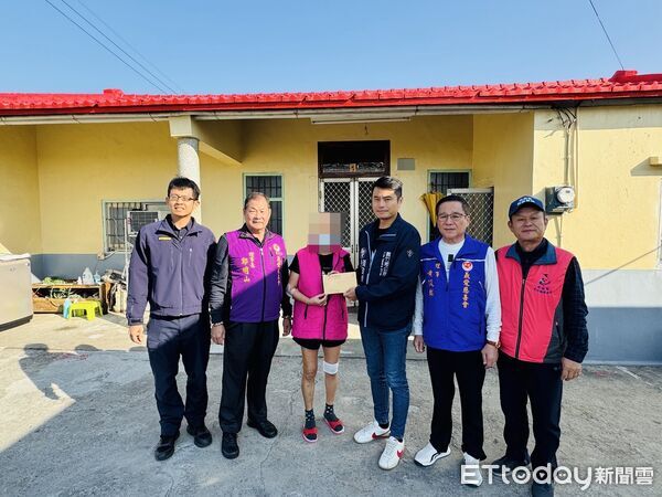 ▲▼ 【布袋警關懷貧苦 攜手民間團體寒冬送暖】 。(圖/布袋分局提供)