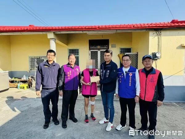 ▲▼ 【布袋警關懷貧苦 攜手民間團體寒冬送暖】 。(圖/布袋分局提供)