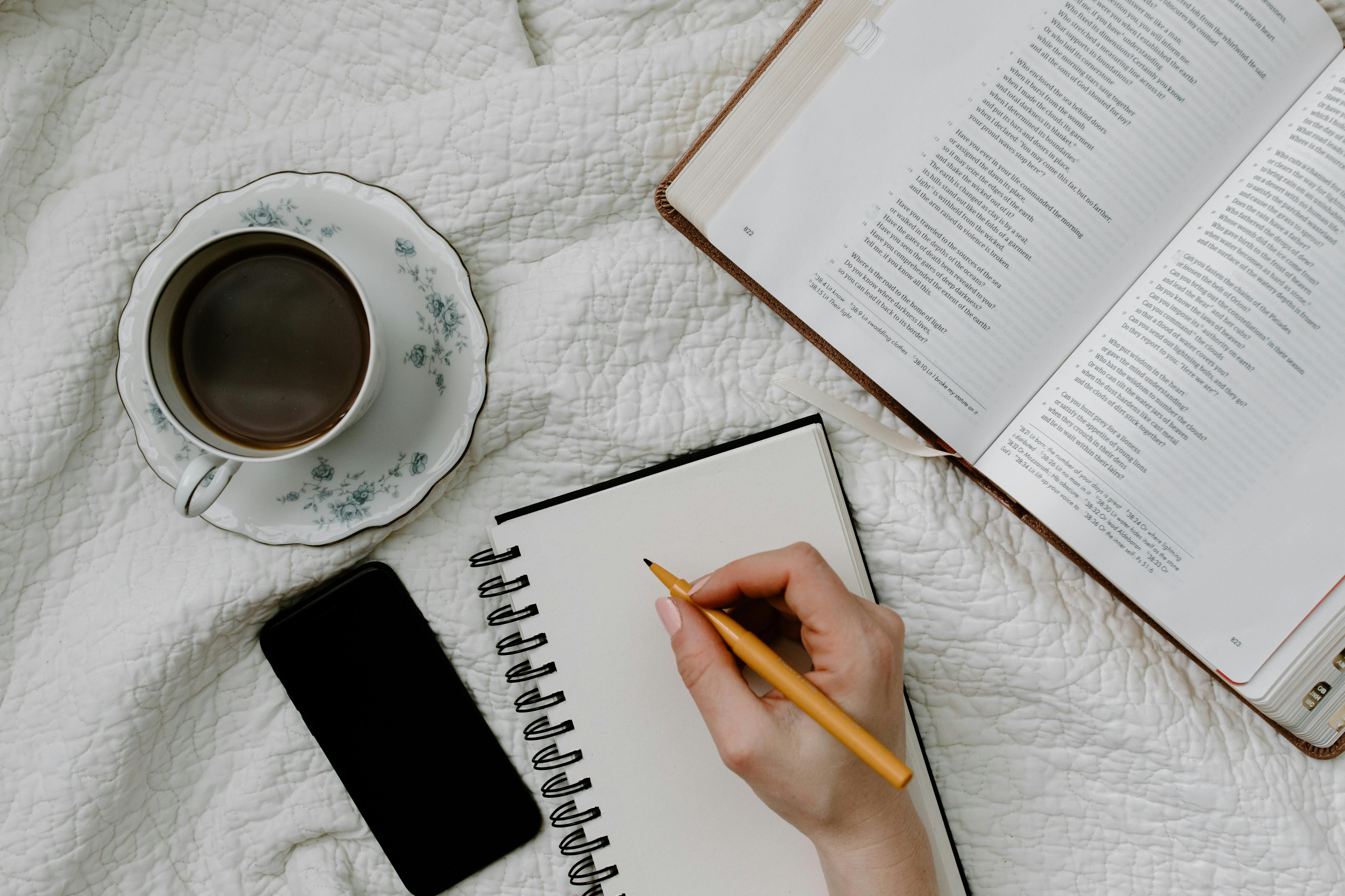 ▲▼焦慮,擔心,心理,書寫,方法,大腦。(圖/取自免費圖庫pexels)