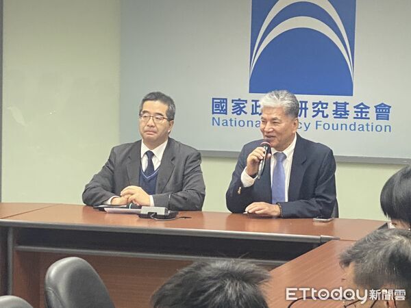 ▲蕭旭岑、李鴻源於國政基金會針對兩岸交流事項召開記者會。(圖/記者黃國霖攝)