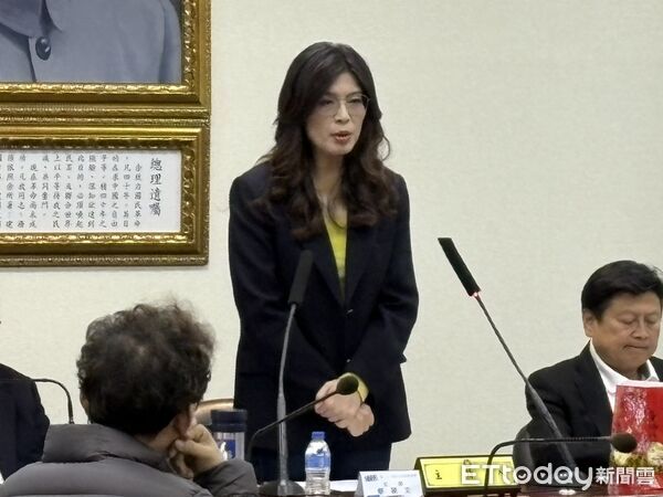 ▲▼國民黨主席鄭麗文中常會致詞。(圖/記者鄭佩玟攝)