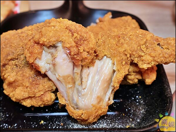 ▲▼小牛室 beefhouse lite 北屯軍功店。(圖/部落客商妮吃喝遊樂授權提供)