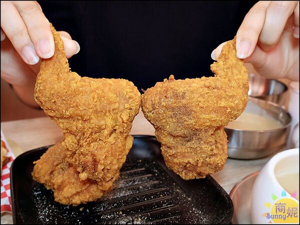 ▲▼小牛室 beefhouse lite 北屯軍功店。(圖/部落客商妮吃喝遊樂授權提供)