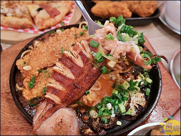 ▲▼小牛室 beefhouse lite 北屯軍功店。(圖/部落客商妮吃喝遊樂授權提供)