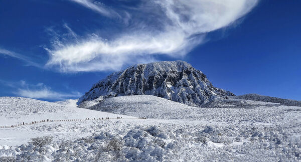 ▲▼漢拿山雪景。(圖/iStock提供)