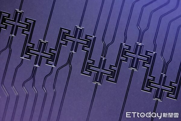 ▲▼中研院自研自製新一代「20位元超導量子晶片」。(圖/中研院提供)