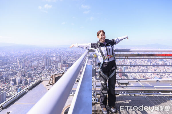 ▲台北101董事長賈永婕導覽Skyline460高空觀景台。(圖/記者林敬旻攝)