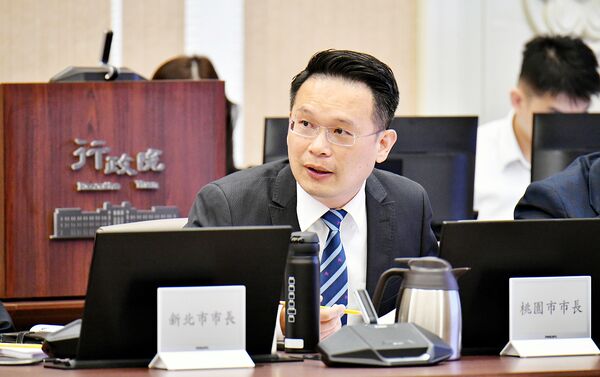 ▲桃園市副市長蘇俊賓今天出席行政院會,針對討勞動力精進方案提出建言。(圖/行政院提供)
