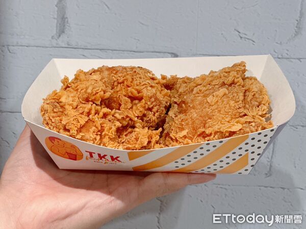 ▲▼頂呱呱脆皮辣味炸雞。(圖/記者蕭筠攝)