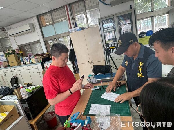 ▲台東少年警察隊進行反毒宣導。(圖/記者楊晨東翻攝)