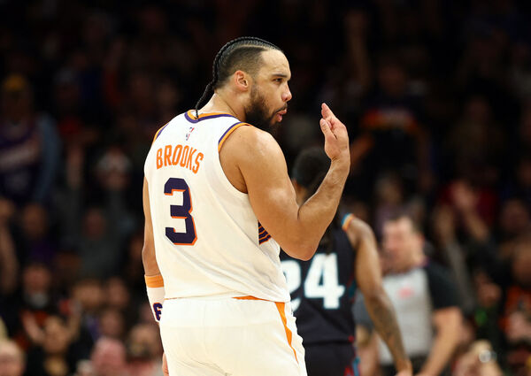 ▲太陽「惡棍」布魯克斯狂砍生涯新高40分領軍撂倒東區龍頭活塞。(圖/路透)