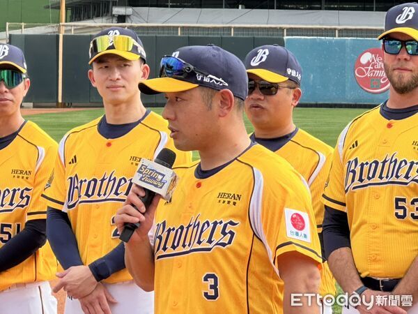 ▲前日職養樂多隊捕手西田明央新球季將擔任中信兄弟打擊教練。(圖/記者蔡厚瑄攝)