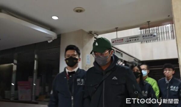 ▲▼幫鍾文智查欠債者個資,南港派出所警員黃梓翔(現任副所長)遭聲押禁見。(圖/記者劉昌松攝)