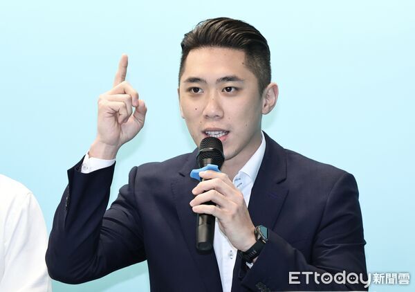 ▲▼ 黃國昌政見記者會:新北都更新幹線 快速效率三新箭-陳世軒。(圖/記者黃克翔攝)