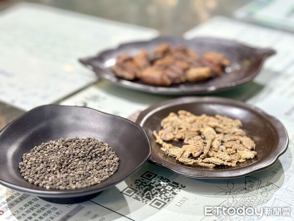 ▲大林鎮,成都旅社,雪香亭,泰成藥行,嘉義大林。(圖/記者彭懷玉攝)