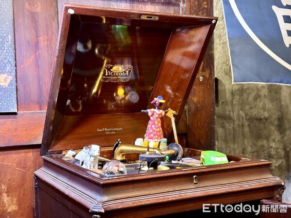 ▲大林鎮,成都旅社,雪香亭,泰成藥行,嘉義大林。(圖/記者彭懷玉攝)