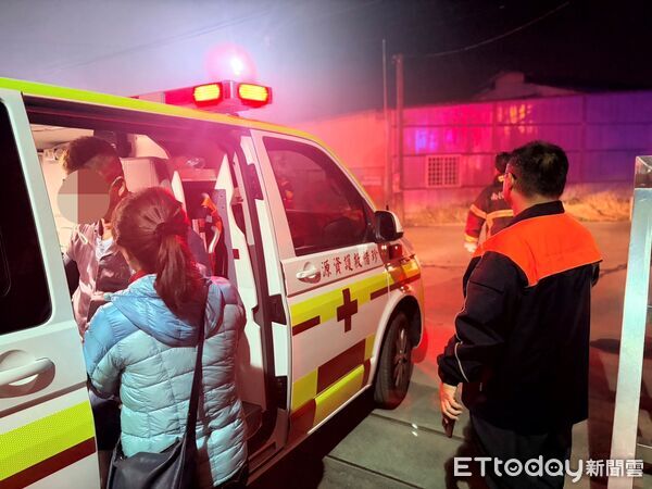 南投民宅倉庫凌晨大火(圖/記者高堂堯翻攝)