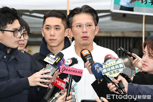 ▲▼ 黃國昌新北掃市場啟動-黃國昌 。(圖/記者黃克翔攝)