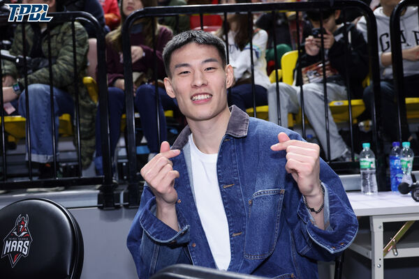 ▲國王飛米,戰神許皓程、梅克,林秉聖。(圖/TPBL職籃提供)