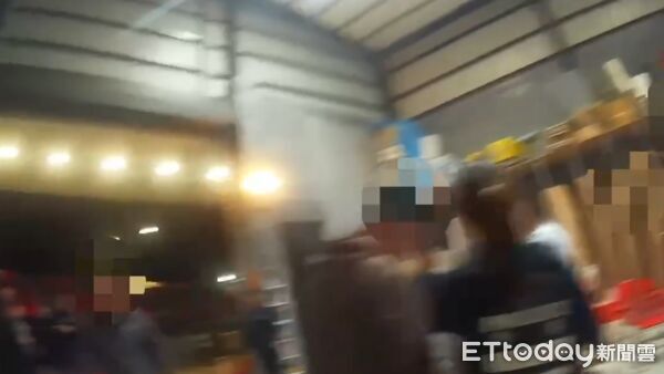 ▲▼尾牙敬酒爆糾紛,廠商10人暴打室內設計公司老闆。(圖/記者許宥孺翻攝)