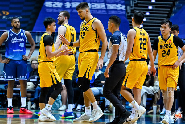 ▲中信特攻總教練莫米爾。(圖/TPBL提供)