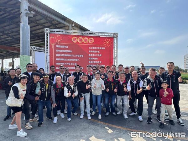 ▲▼ 水上鄉歲末圍爐幸福滿桌公私攜手提前團圓 傳遞社會溫暖與陪伴 。(圖/水上鄉公所提供)