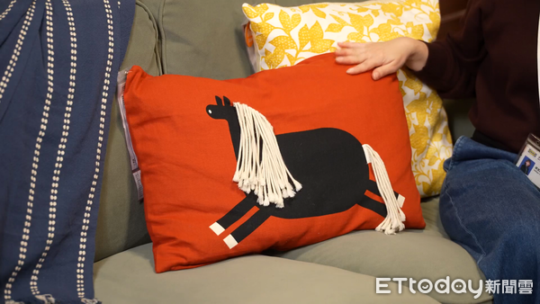 ▲▼過年居家打造團聚年味三大招 用織品、收納、燈光輕鬆打造,ikea,客廳,房間,餐桌。(圖/記者姜國輝攝)