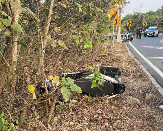 ▲彰化139縣道再發生自摔意外。(圖/記者唐詠絮翻攝)