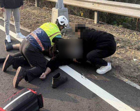 ▲彰化139縣道再發生自摔意外。(圖/記者唐詠絮翻攝)