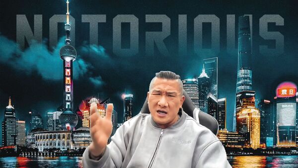 網紅館長(圖)常爆粗口,健身房主管有樣學樣,醜聞不斷。(翻攝館長直播YouTube)