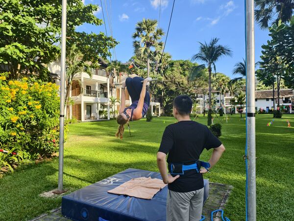 ▲▼普吉島 Club Med Phuket (下):水陸運動到超嗨夜間表演派對秀,還有神隊友兒童俱樂部。(圖/部落客混血珊莎的奇幻旅程授權提供)