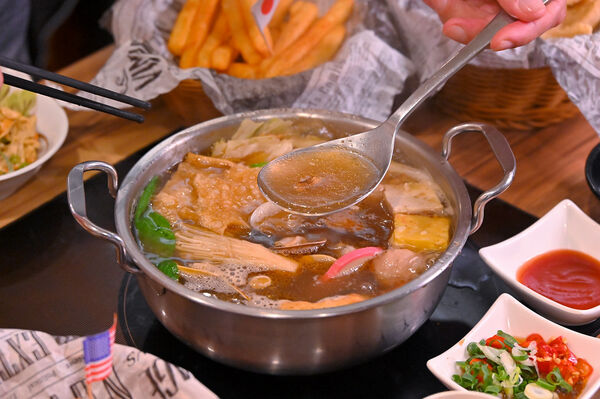 ▲▼水滾巴鍋物。(圖/部落客橘子狗愛吃糖授權提供)