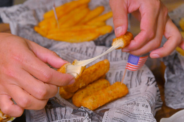 ▲▼水滾巴鍋物。(圖/部落客橘子狗愛吃糖授權提供)