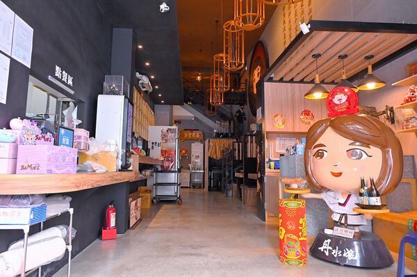 ▲▼水滾巴鍋物。(圖/部落客橘子狗愛吃糖授權提供)