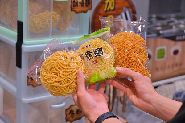 ▲▼水滾巴鍋物。(圖/部落客橘子狗愛吃糖授權提供)