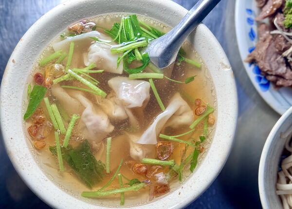 ▲▼麗英麵攤。(圖/部落客小虎食夢網授權提供)