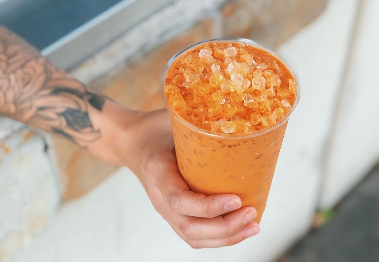 螞蟻人崩潰?泰國飲品革命今上路 點「正常甜泰奶」含糖量先砍50%